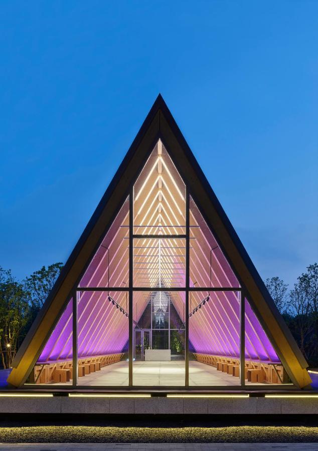 Отель Angsana Chengdu Wenjiang Экстерьер фото