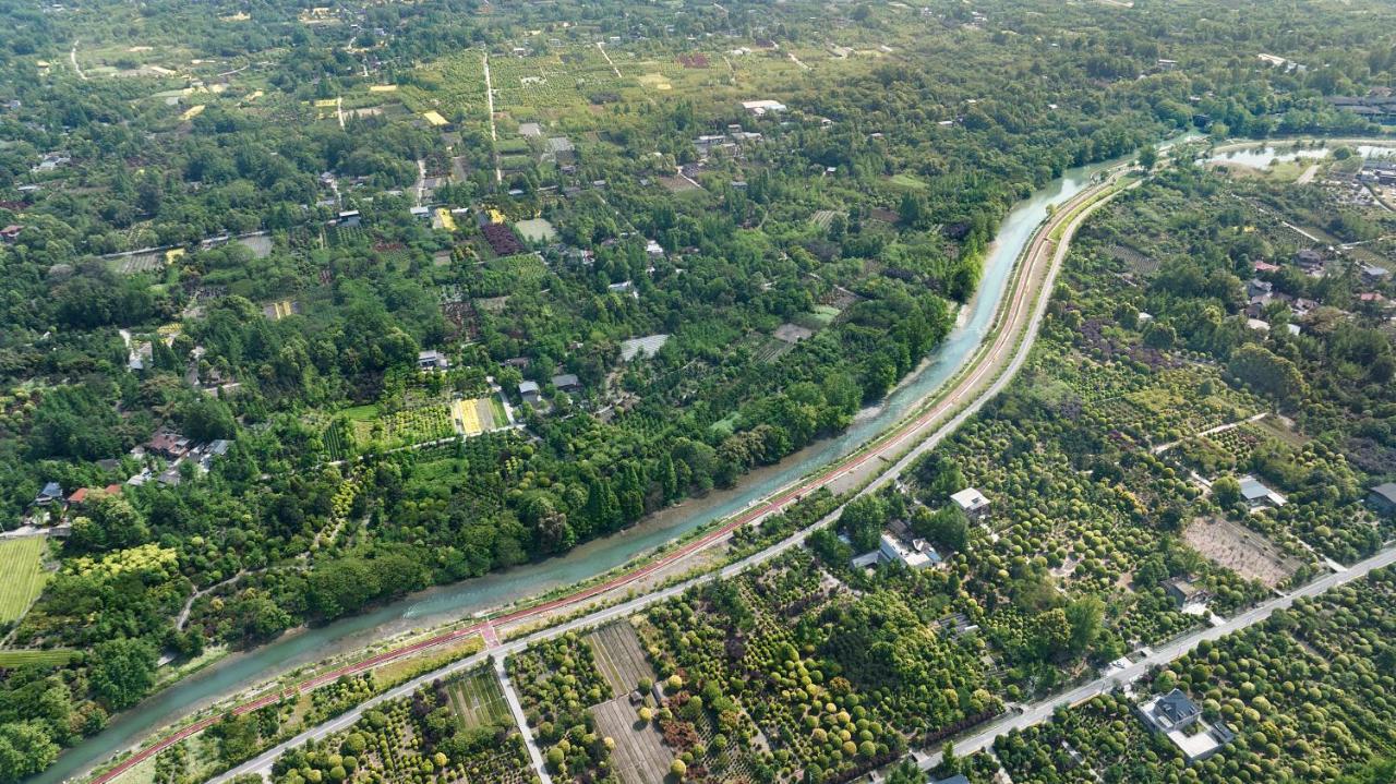 Отель Angsana Chengdu Wenjiang Экстерьер фото